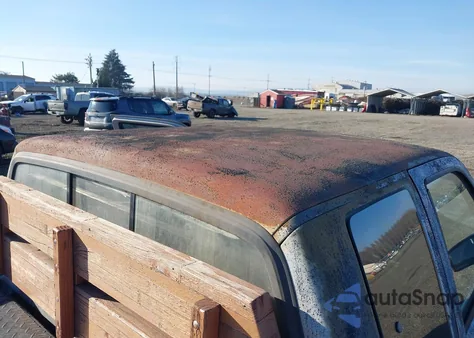 1992 Dodge Dakota z USA, uszkodzony, nr VIN 1B7GG23X3NS689901